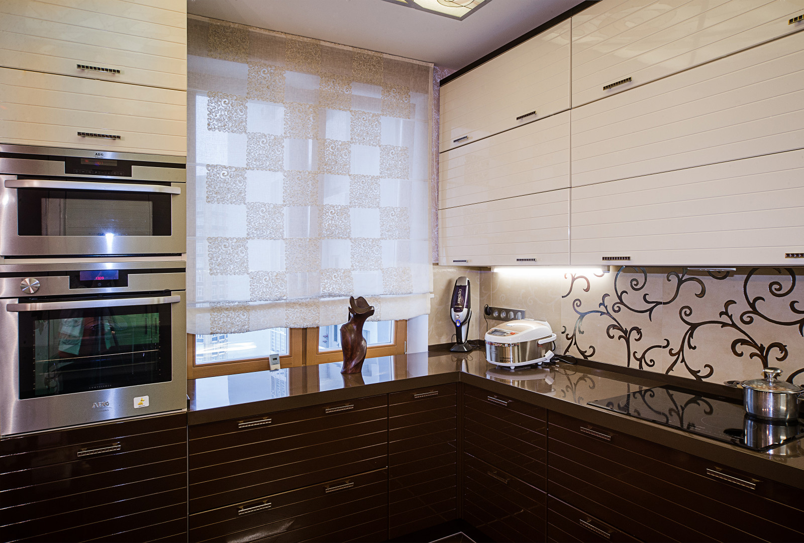 6-ТИ КОМНАТНАЯ КВАРТИРА 138,3 М2 В ЖИЛОМ КОМПЛЕКСЕ "ЕЛЕНА"