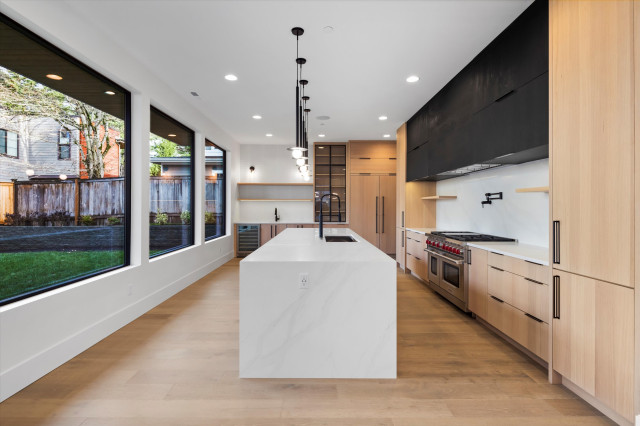 Royce modern-kitchen