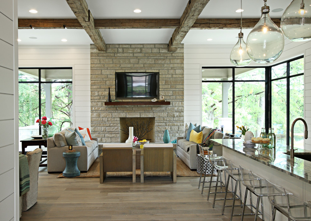 Photo of a transitional living room in Austin.