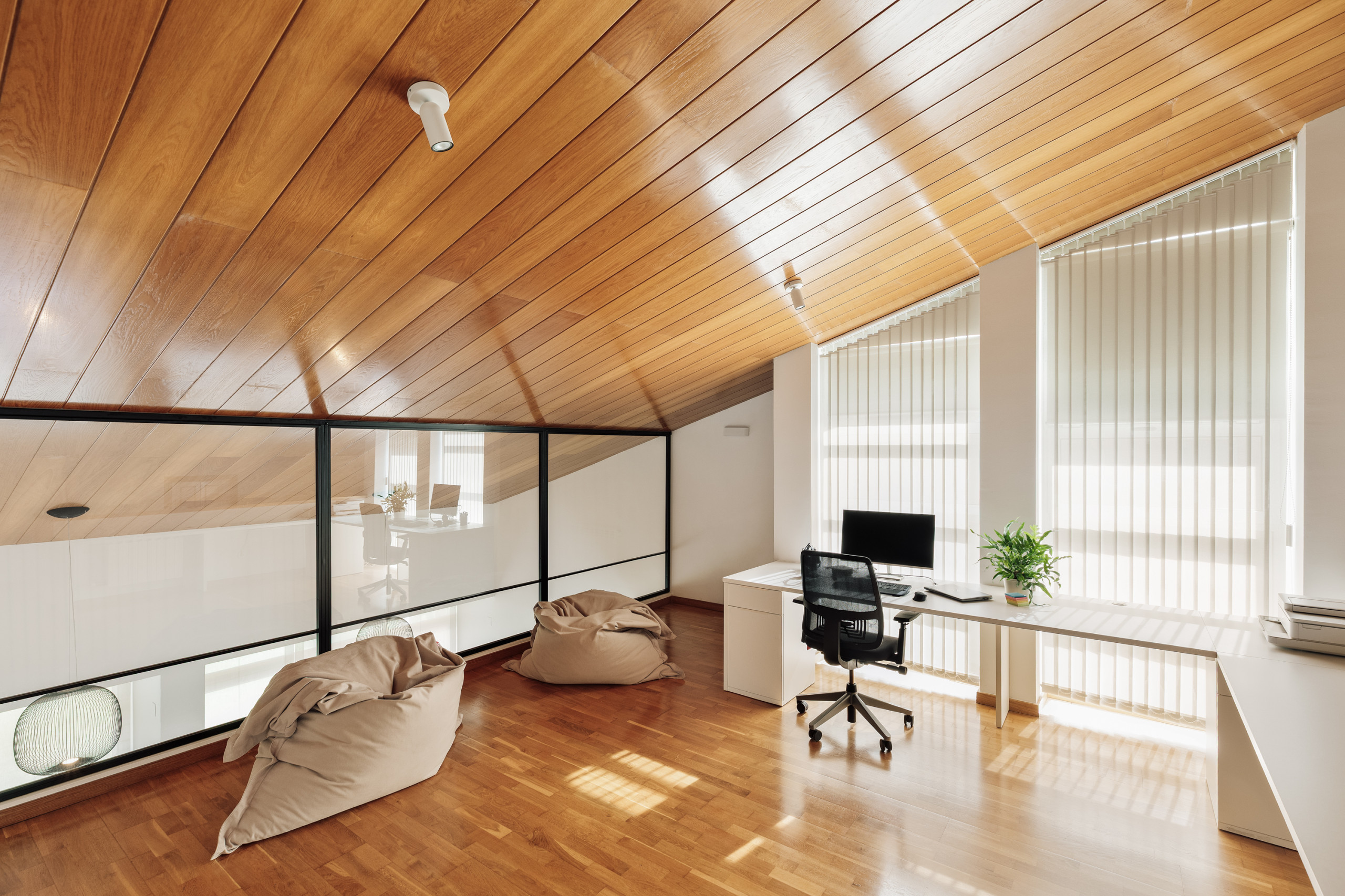 CASA MEZZANINE