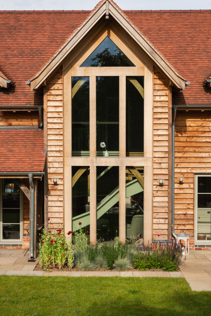 Glazed gable farmhouse-balcony