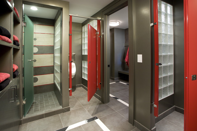 Sport Court Locker Room Modern Fitnessraum Minneapolis