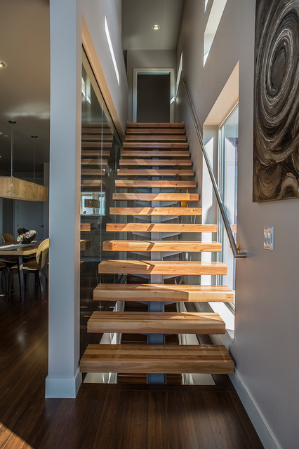 Issaquah Highlands contemporary-staircase