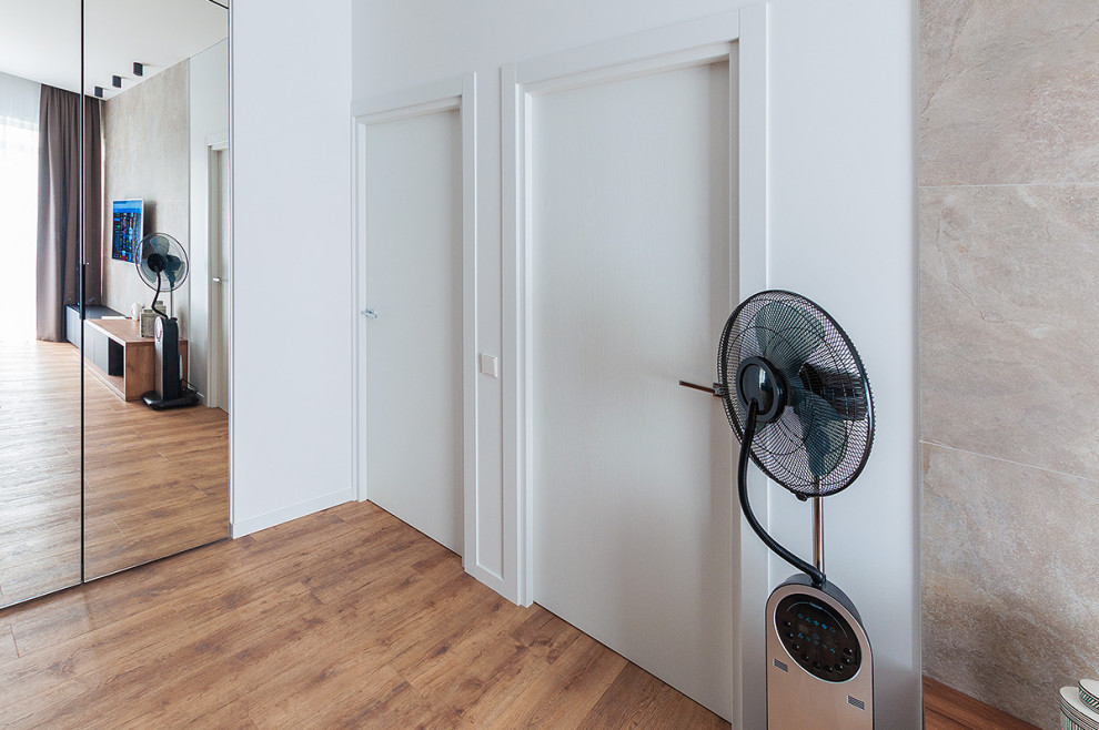 Квартира в Лаздинеляй, Вильнюс. Виниловые полы и итальянские двери