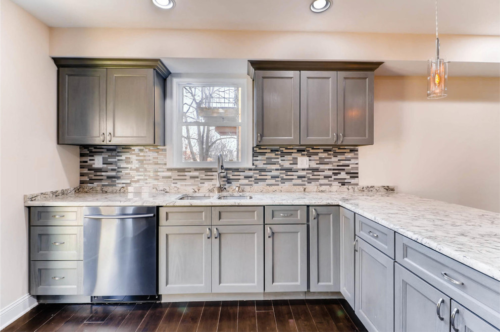 Transitional kitchen photo in DC Metro