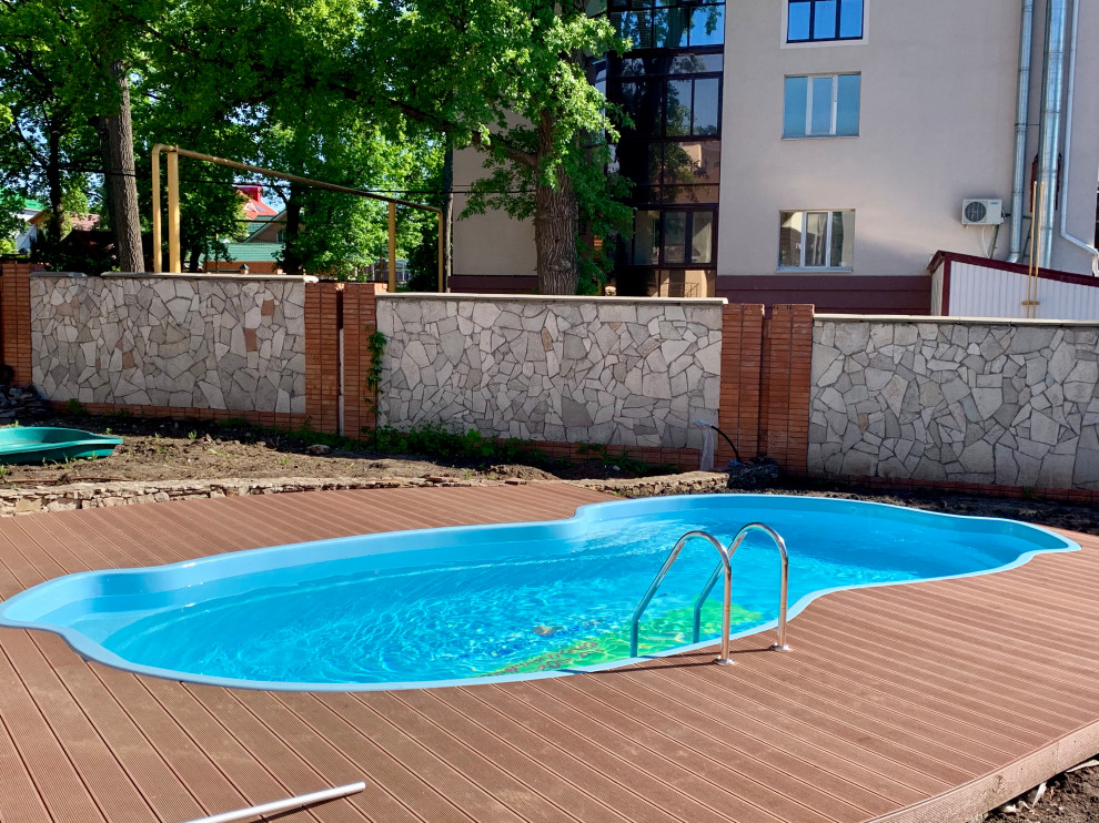 Уличный бассейн на 8-й просеке, г. Самара