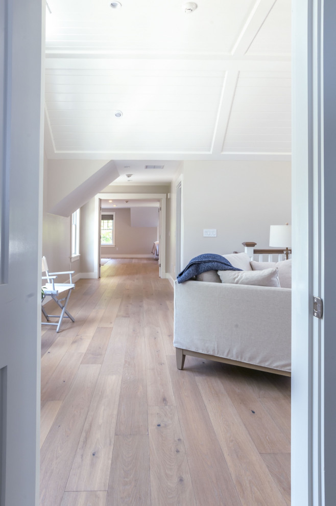 Home design - transitional home design idea in Boston