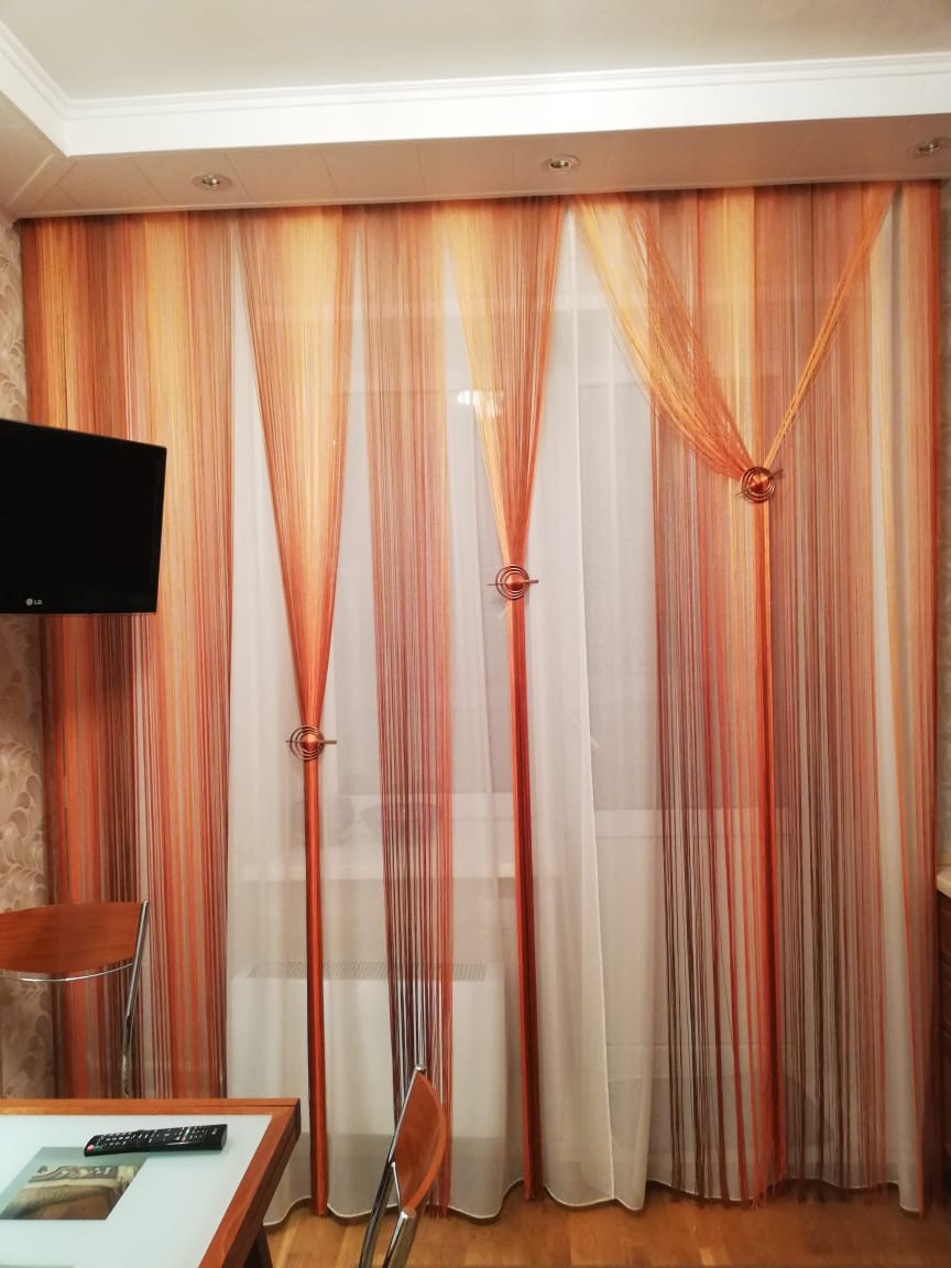 Нитяные шторы Nitiopt в интерьере кухни