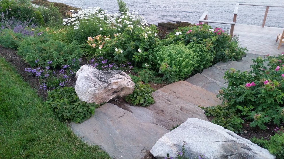 Inspiration for a beach style garden in Portland Maine.