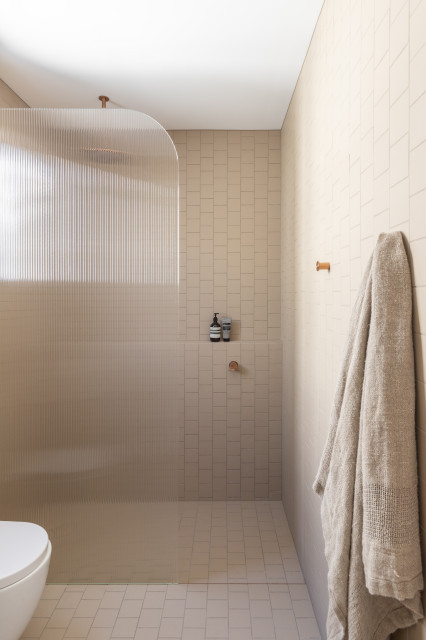 Vantage coastal-bathroom