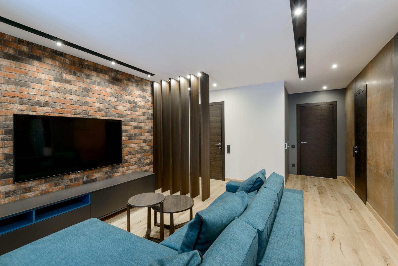 Интерьер квартиры в стиле LOFT в ЖК Квартал «На Декабристов» 90 м^2