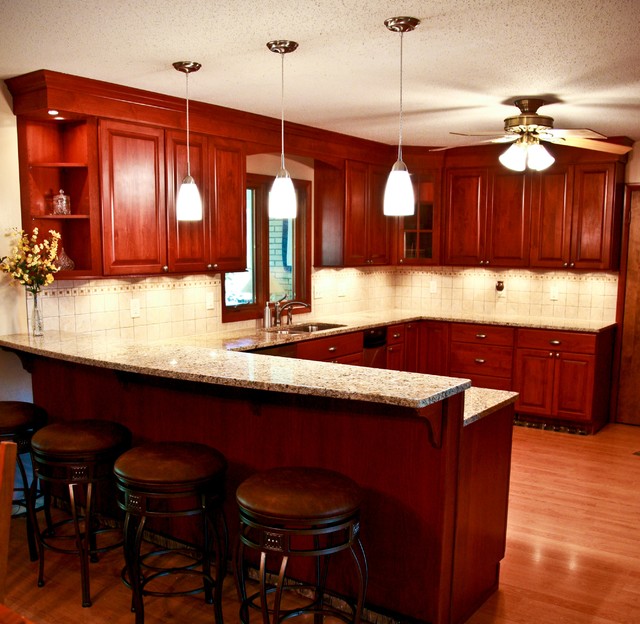 Wahpeton, IA traditional-kitchen