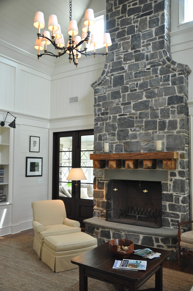 This is an example of a traditional family room in Jackson.
