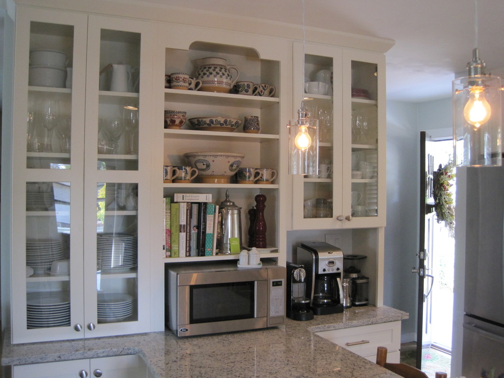 Inspiration for a mid-sized transitional kitchen remodel in Denver