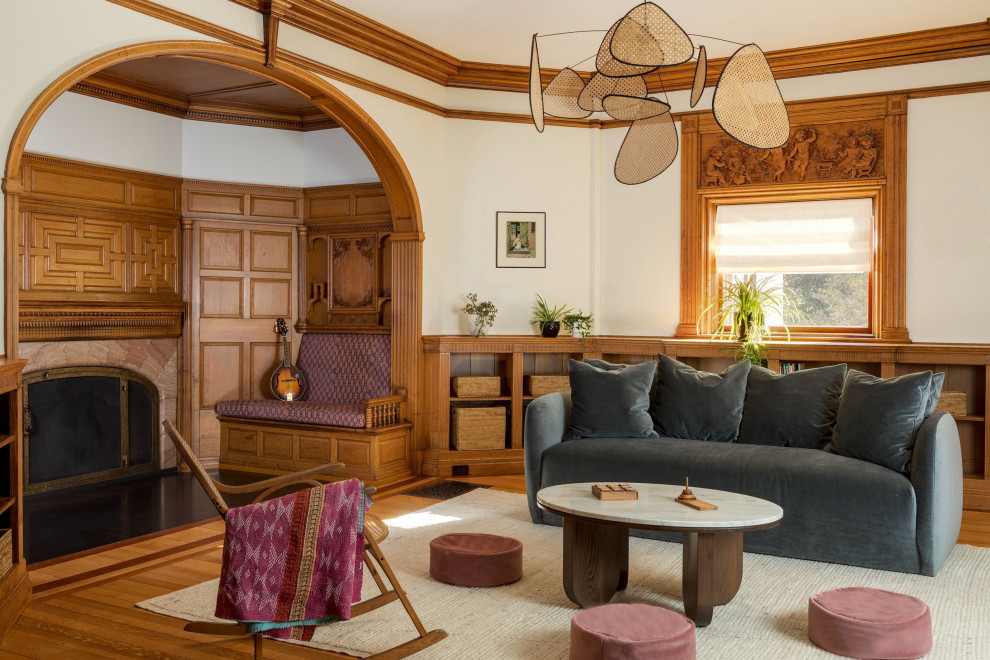 Ornate living room photo in Boston