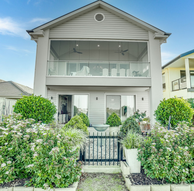 Hamptons Style  rear living area transitional-exterior