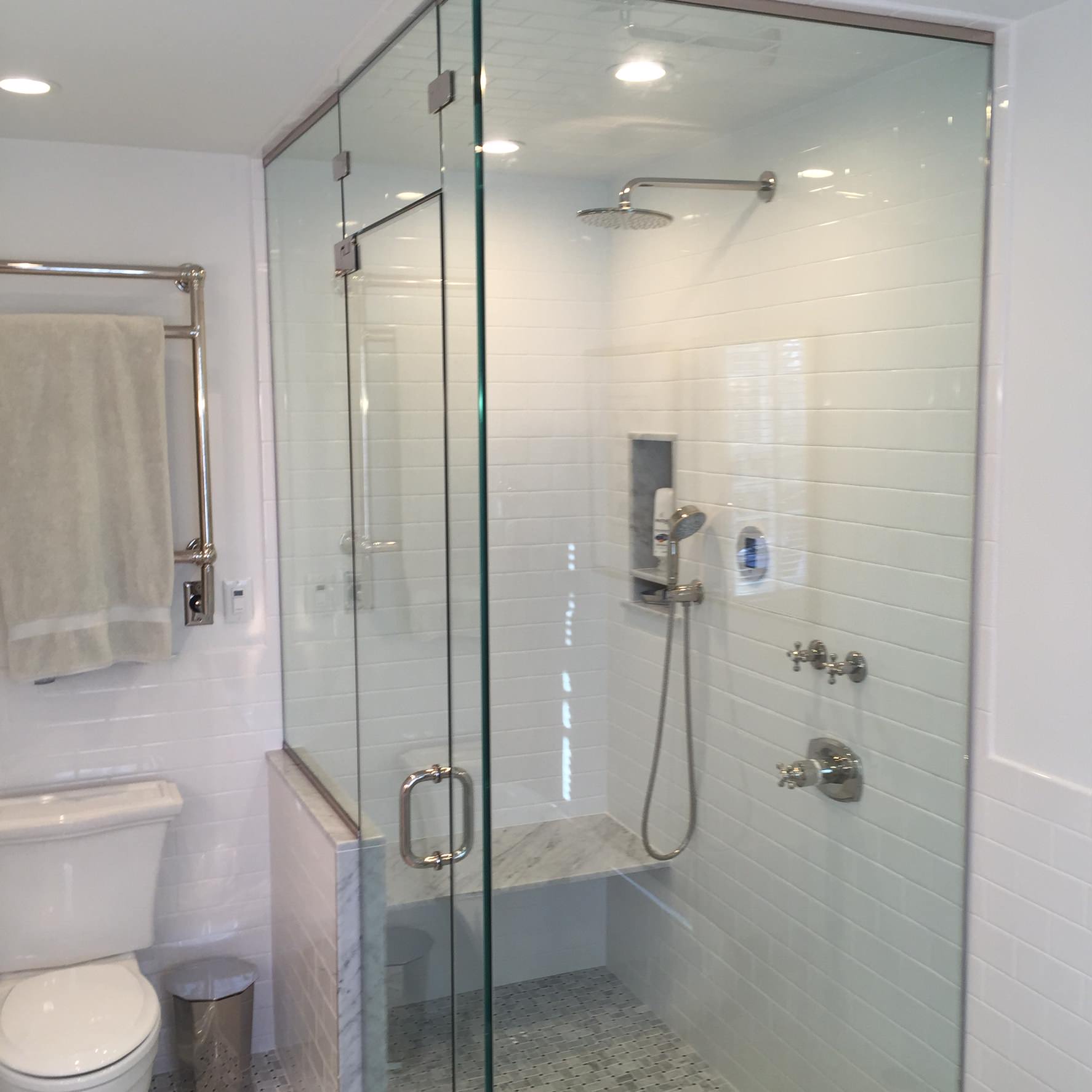 Mrs.Muhr master bathroom