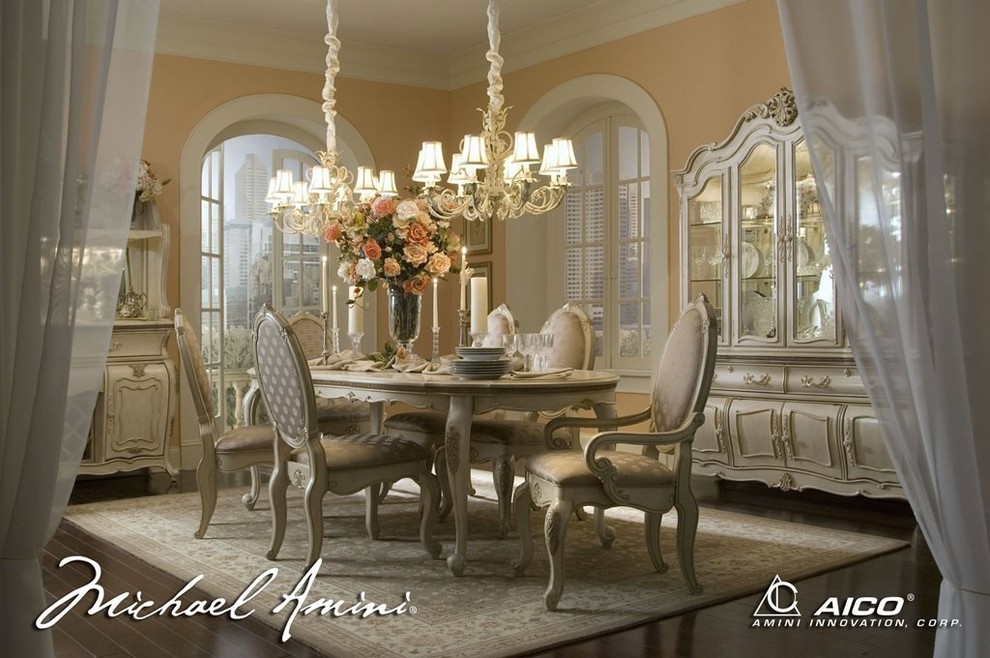 Example of a transitional dining room design in Salt Lake City