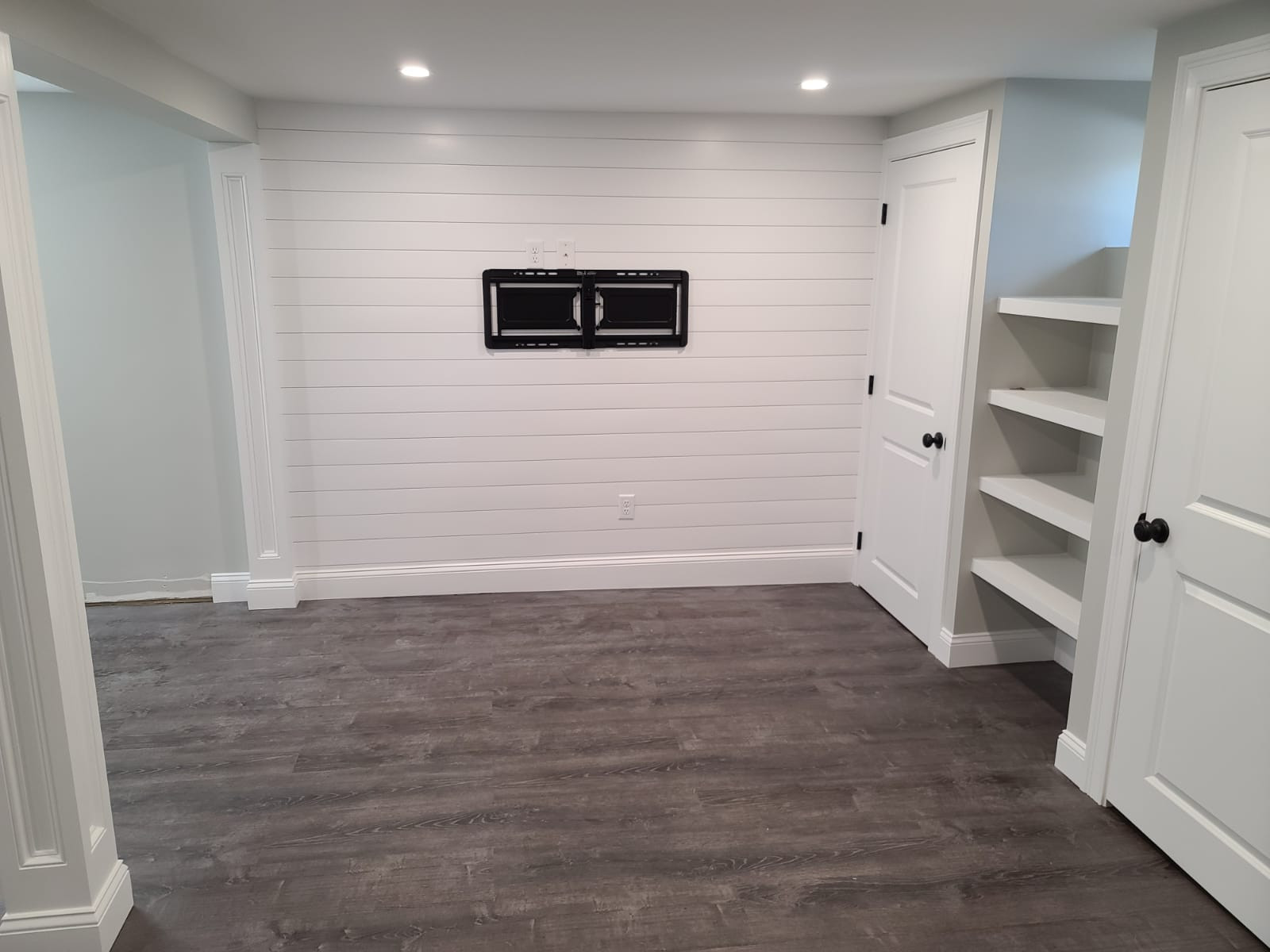 bedroom, Bathroom and basement remodeling