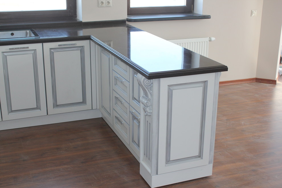 Производим мебель