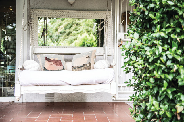 Shabby Fusion shabby-chic-style-deck