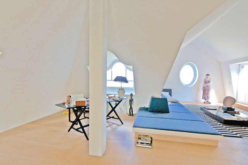 Eklektisches Wohnzimmer in Stuttgart