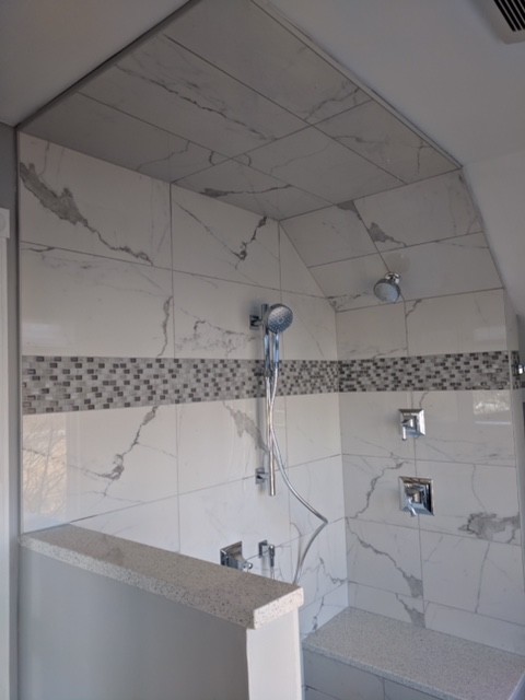 Home design - transitional home design idea in Bridgeport