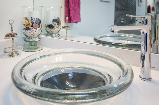Keith contemporary-bathroom