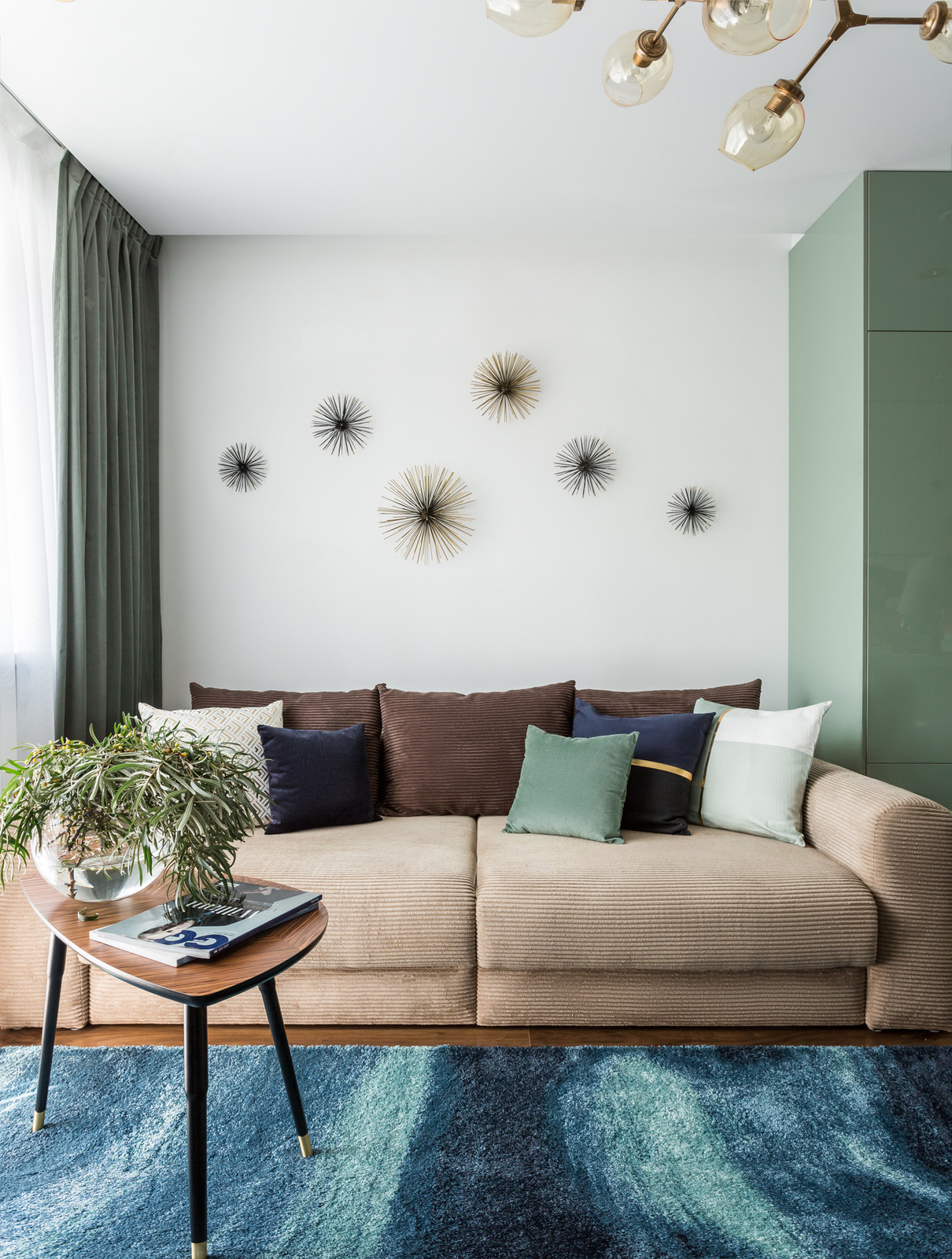 Golden Line Apartment