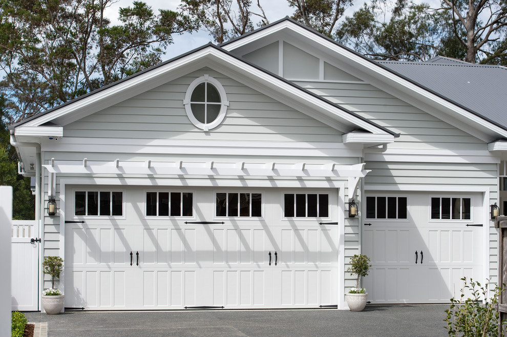 Traditional garage in Wollongong.