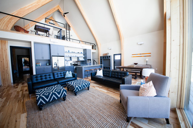 MOUNTAIN CABIN living-room