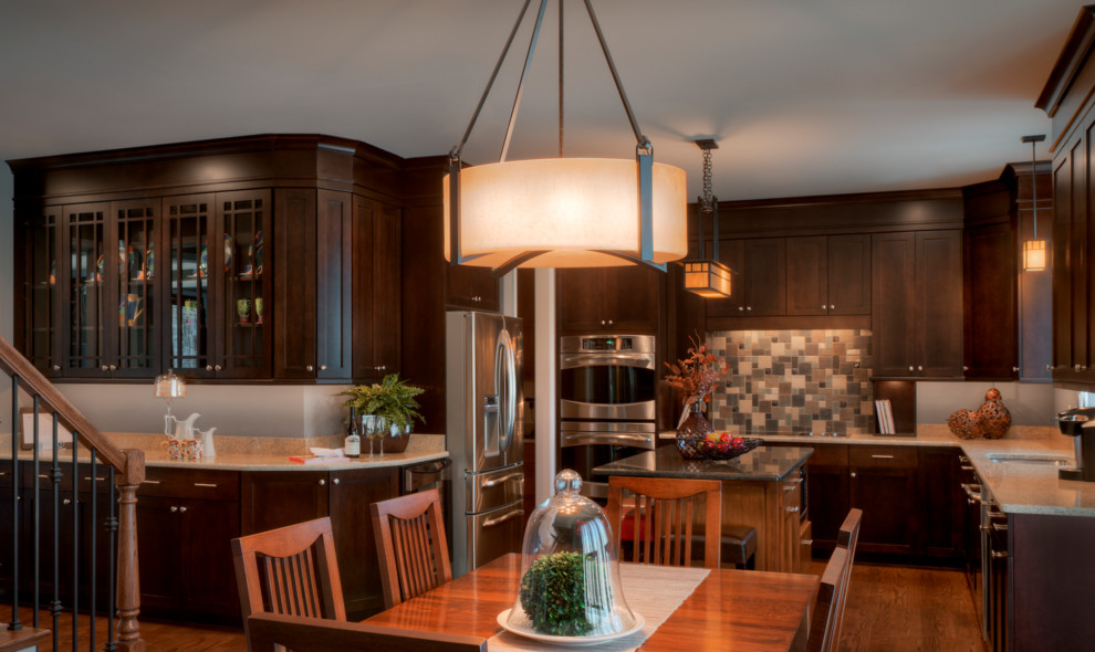 Inspiration for a timeless kitchen remodel in Detroit