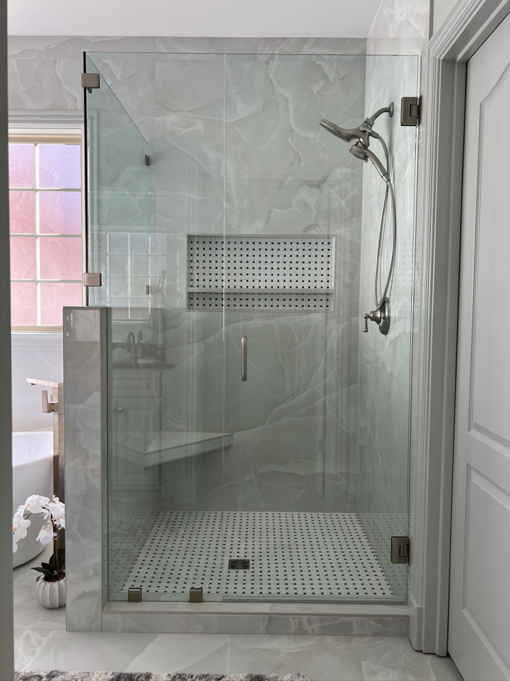 Elegant Fairvue Bathroom