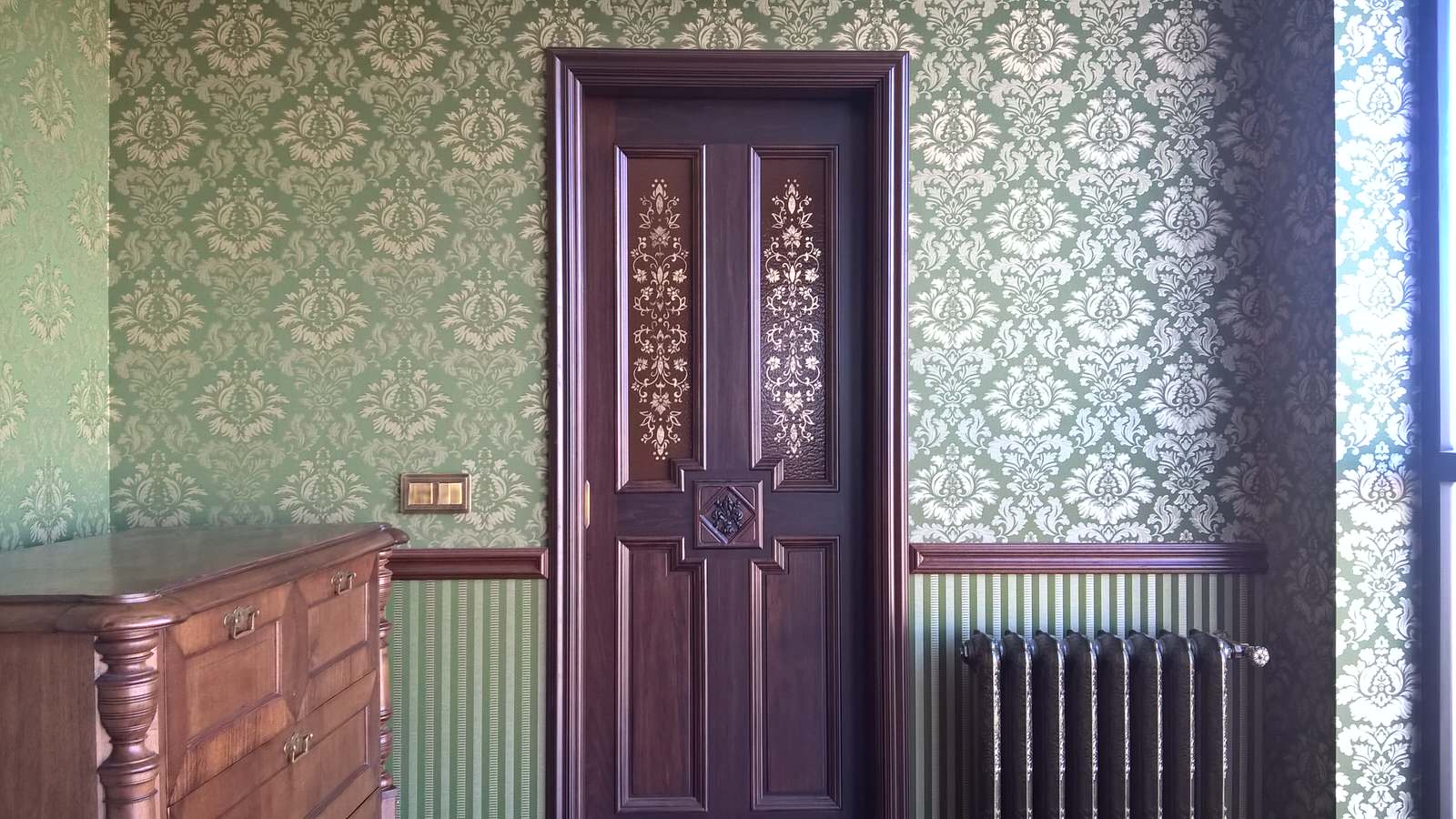 Роспись, золото, двери