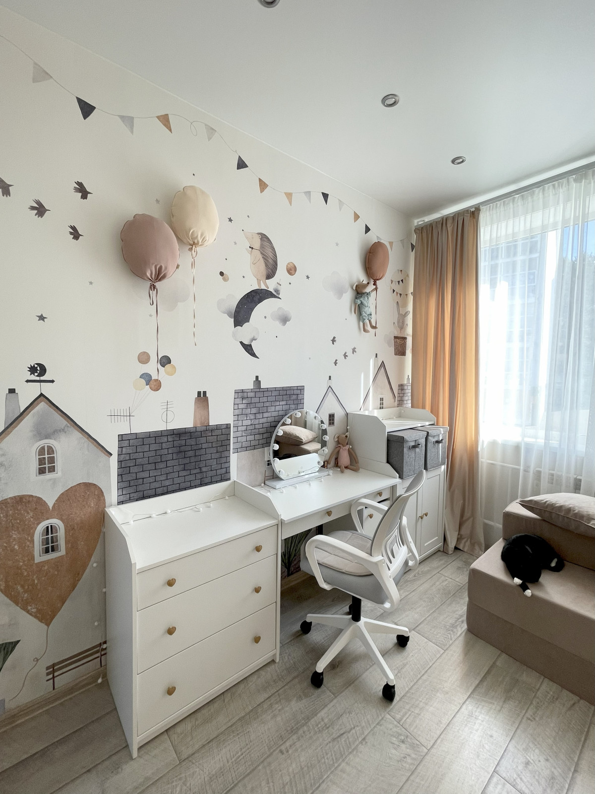 Интерьер детской комнаты для девочки