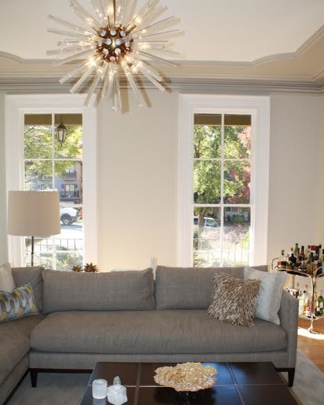 Transitional home design photo in New York