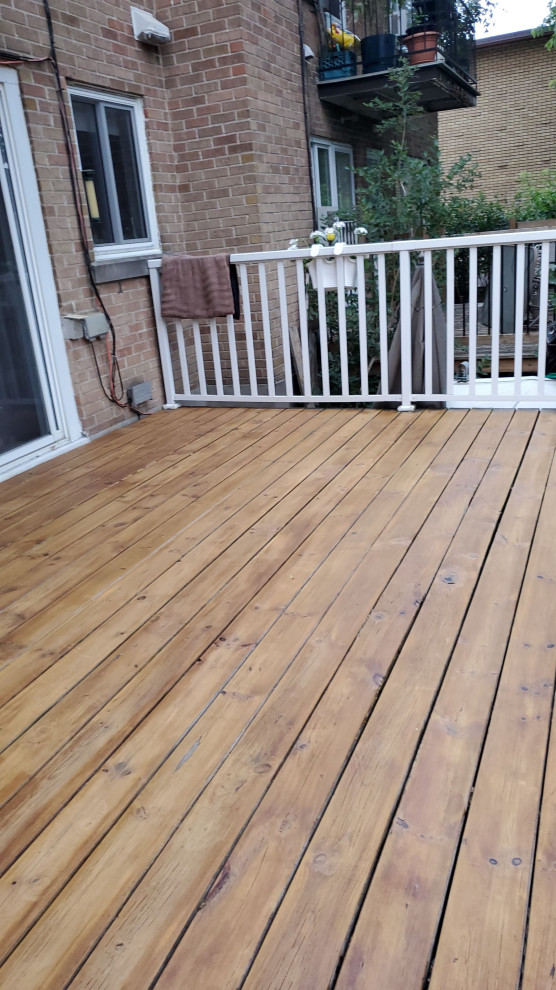 Deck Staining