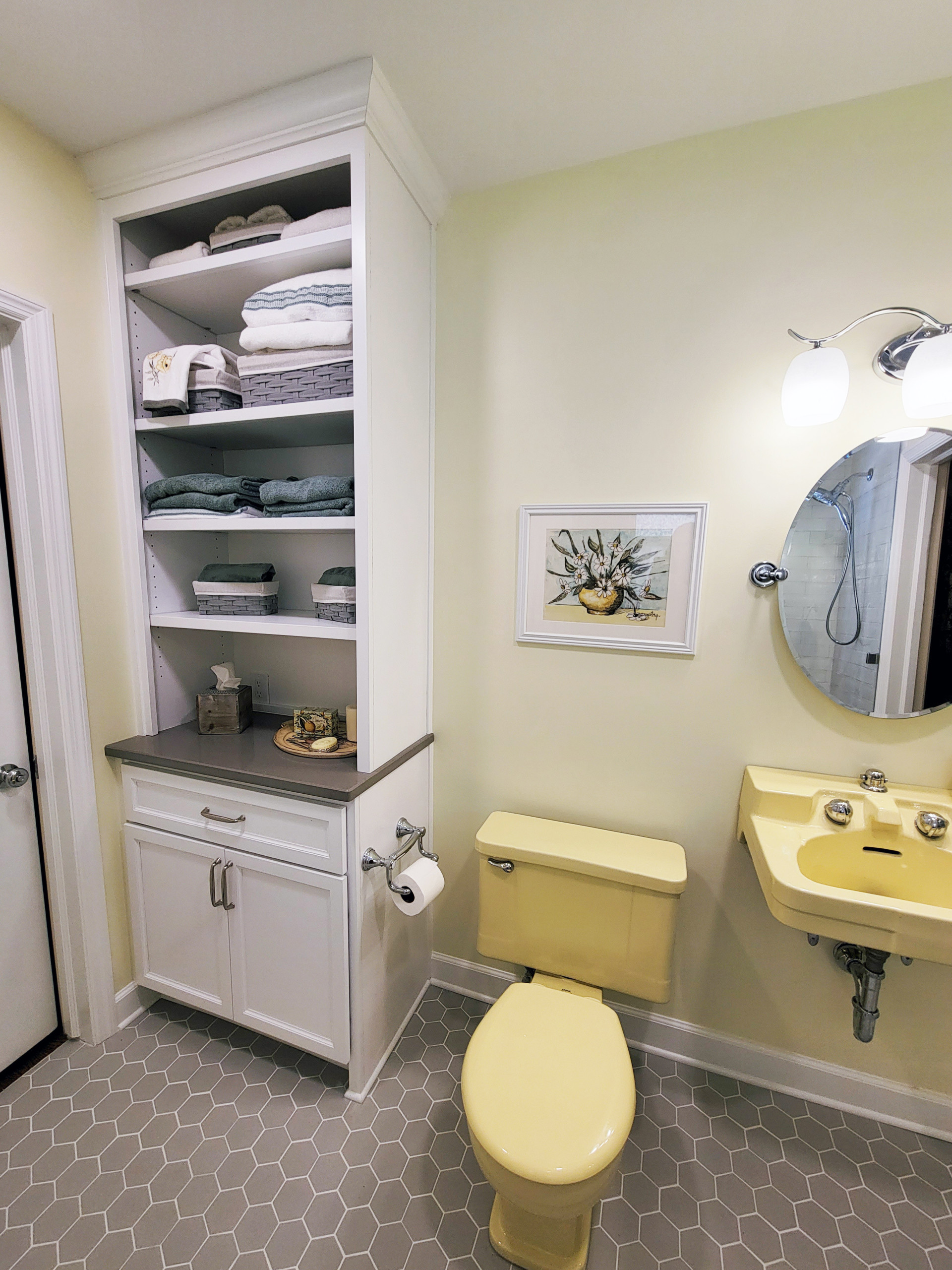 Gainesville-Small Bathroom