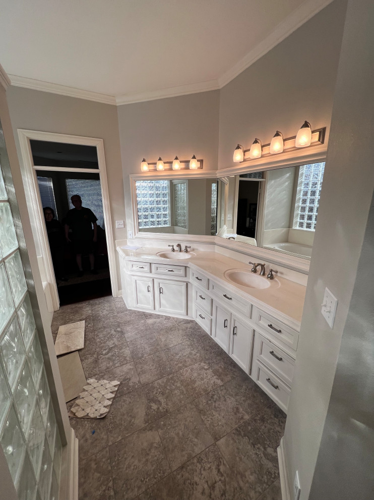Champions Cove - Master Bathroom Renovation