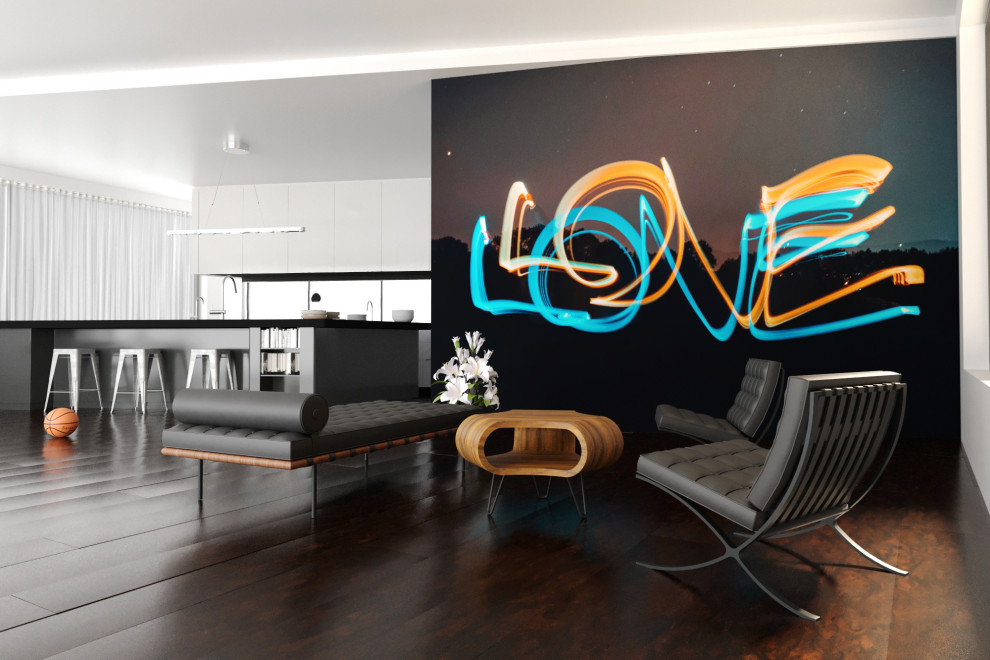 Diseño de salón tipo loft minimalista con paredes blancas, suelo de madera oscura, suelo marrón y papel pintado