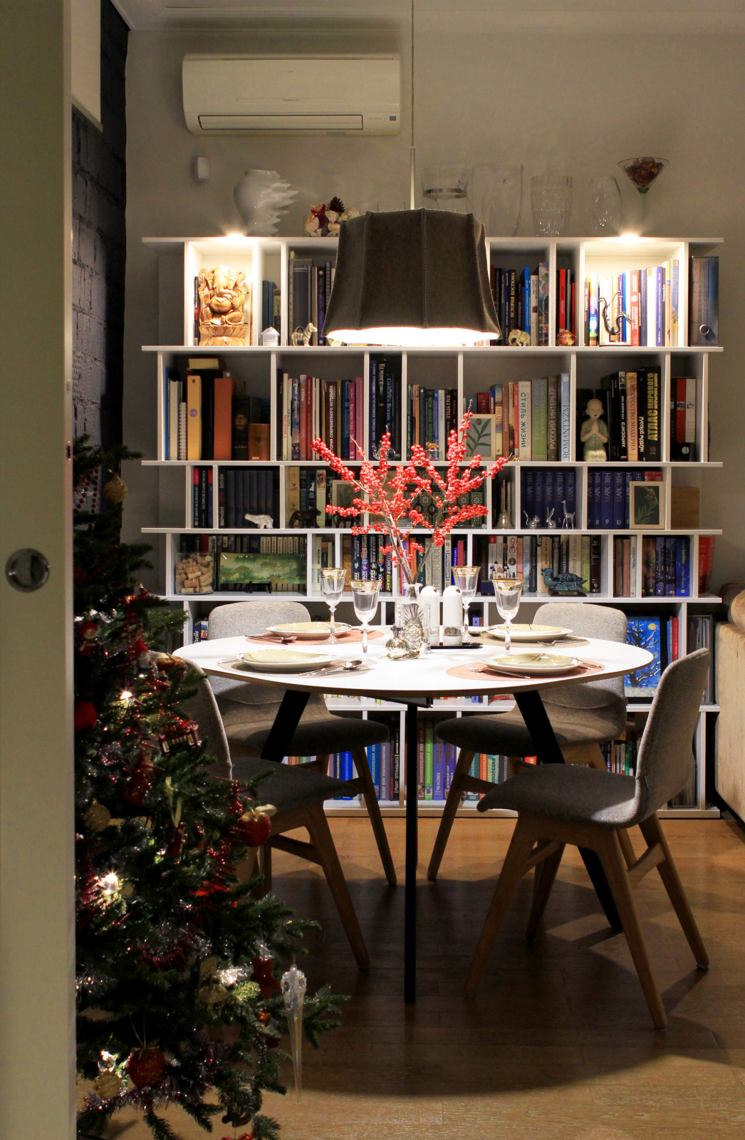 Фрунзенская набережная