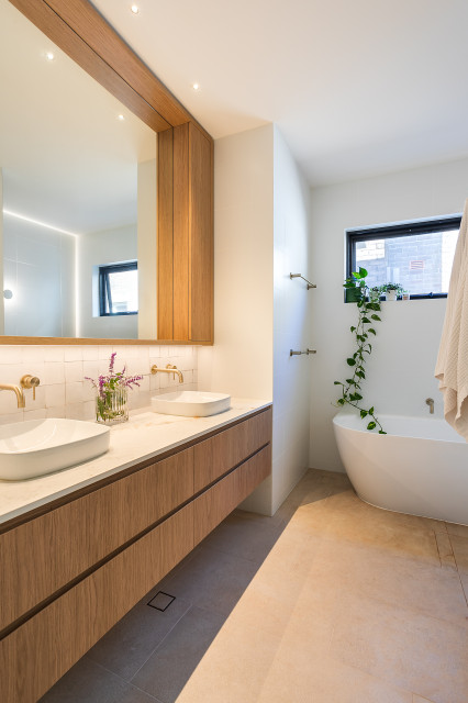 Randwick Adaptive Re-use modern-bathroom