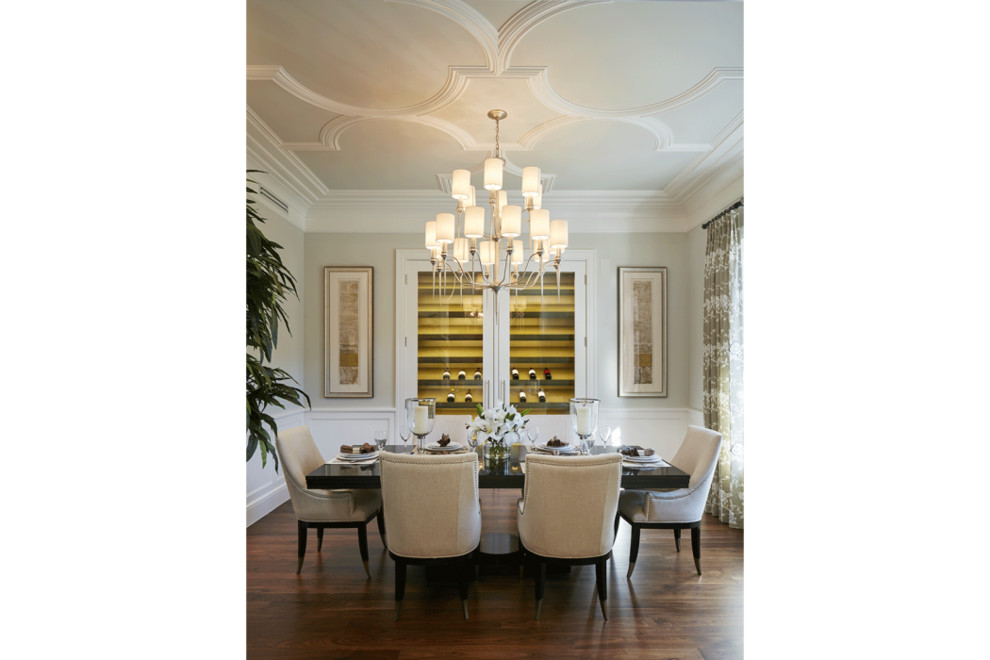 Design ideas for a transitional dining room in Miami.