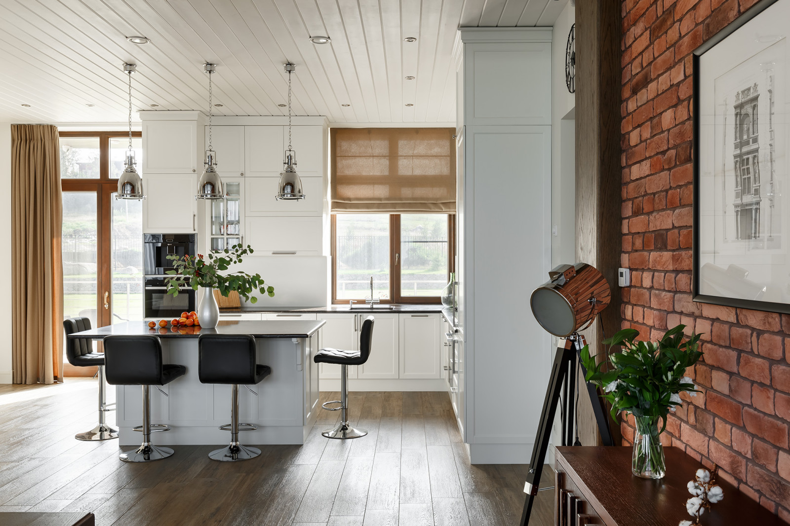 Дом на склоне