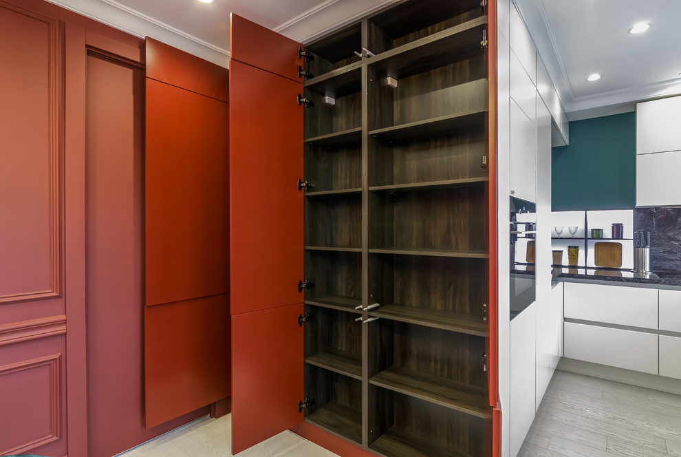 «Квартирный вопрос»: «Гранатовая кухня»