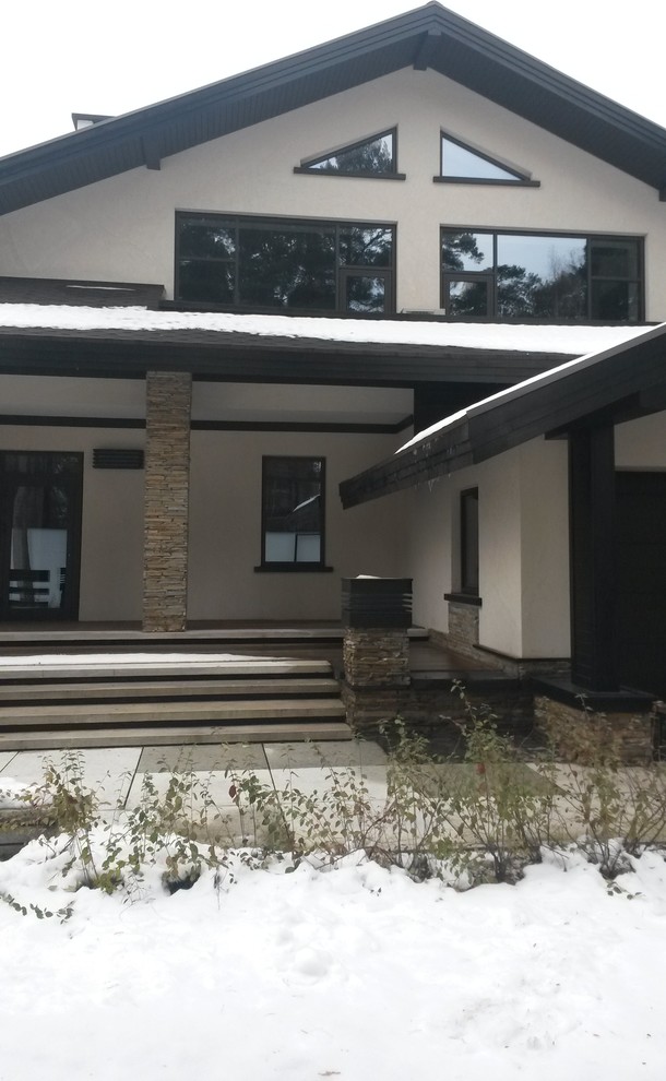 Большой дом с бассейном в стиле ШАЛЕ