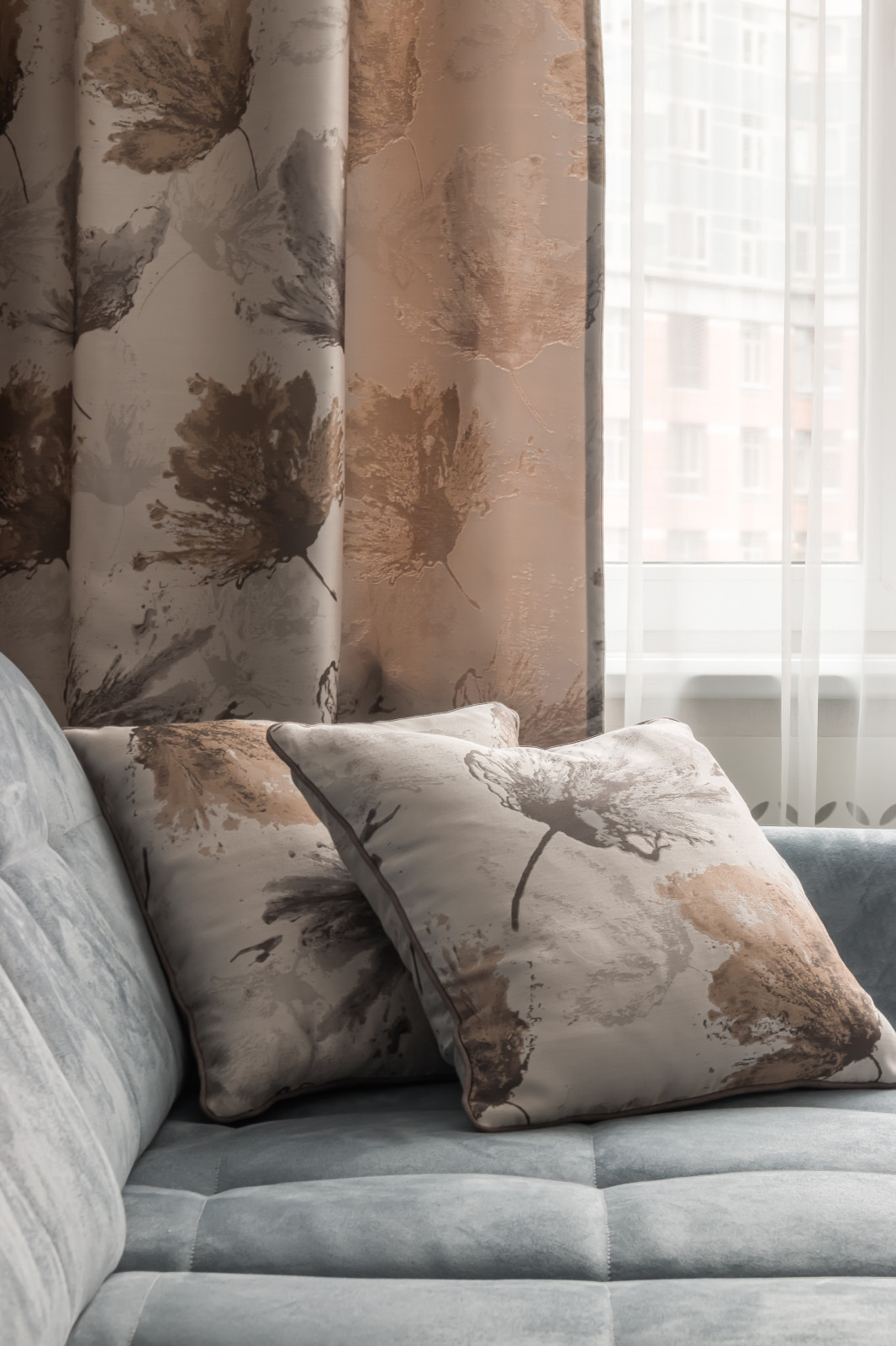 Акцент на шторах