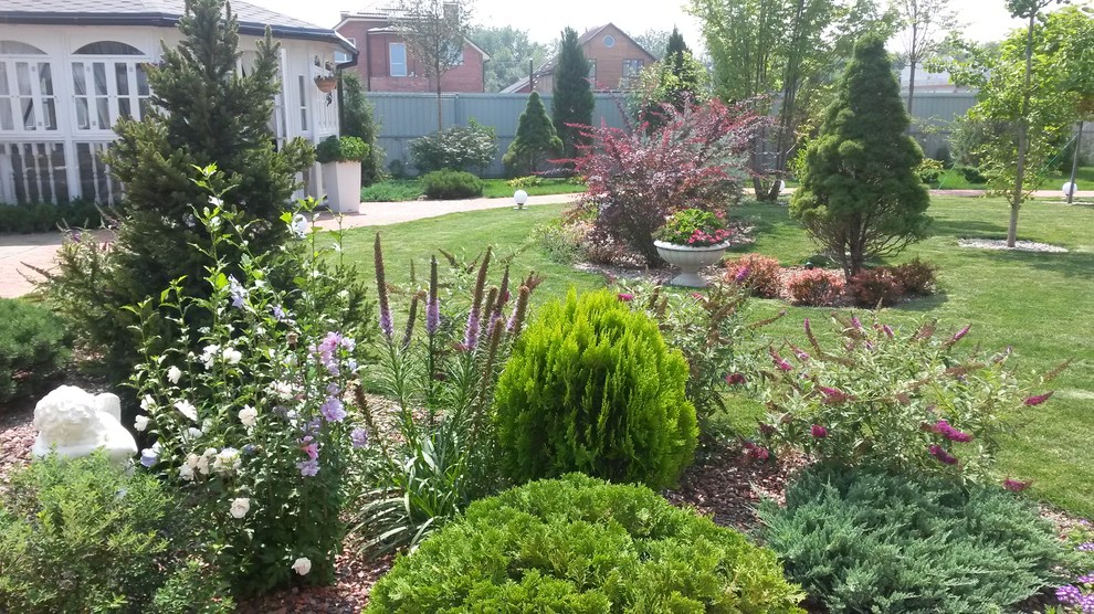 Цветы в саду