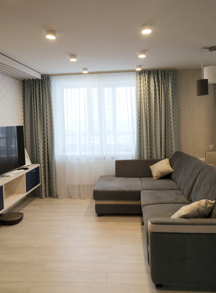 Прямые шторы в современном стиле.