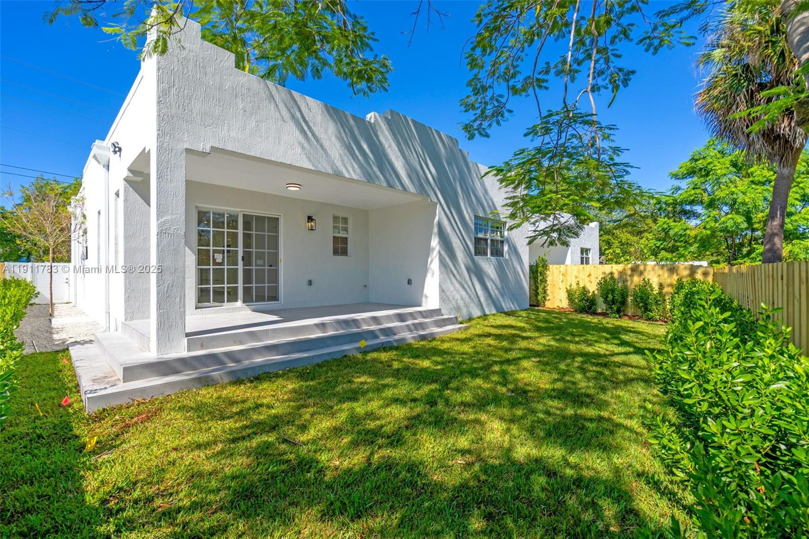 1960s exterior home photo in Miami